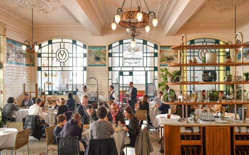 Claude Bosi's Oyster Bar A Michelin-Recognized Destination for Exquisite Seafood in London