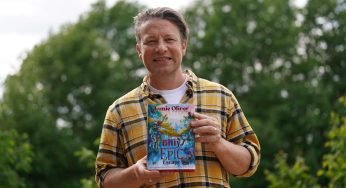Jamie Oliver: The British Chef Who Made Healthy Eating Fun and Accessible