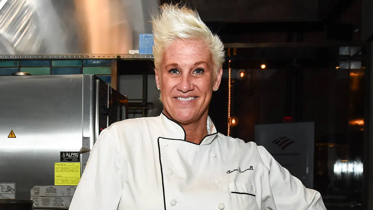 Chef Anne Burrell Dies at 55